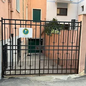 Erythra Italy